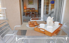 Awesome Apartment In Blanes With Kitchen